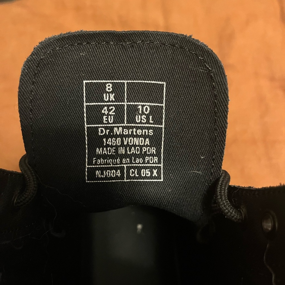 Dr. Martens Black Boots with Rose Embroidery - Picture 4 of 5